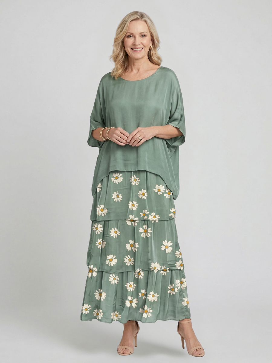 Elegant Flowing Maxi Dress