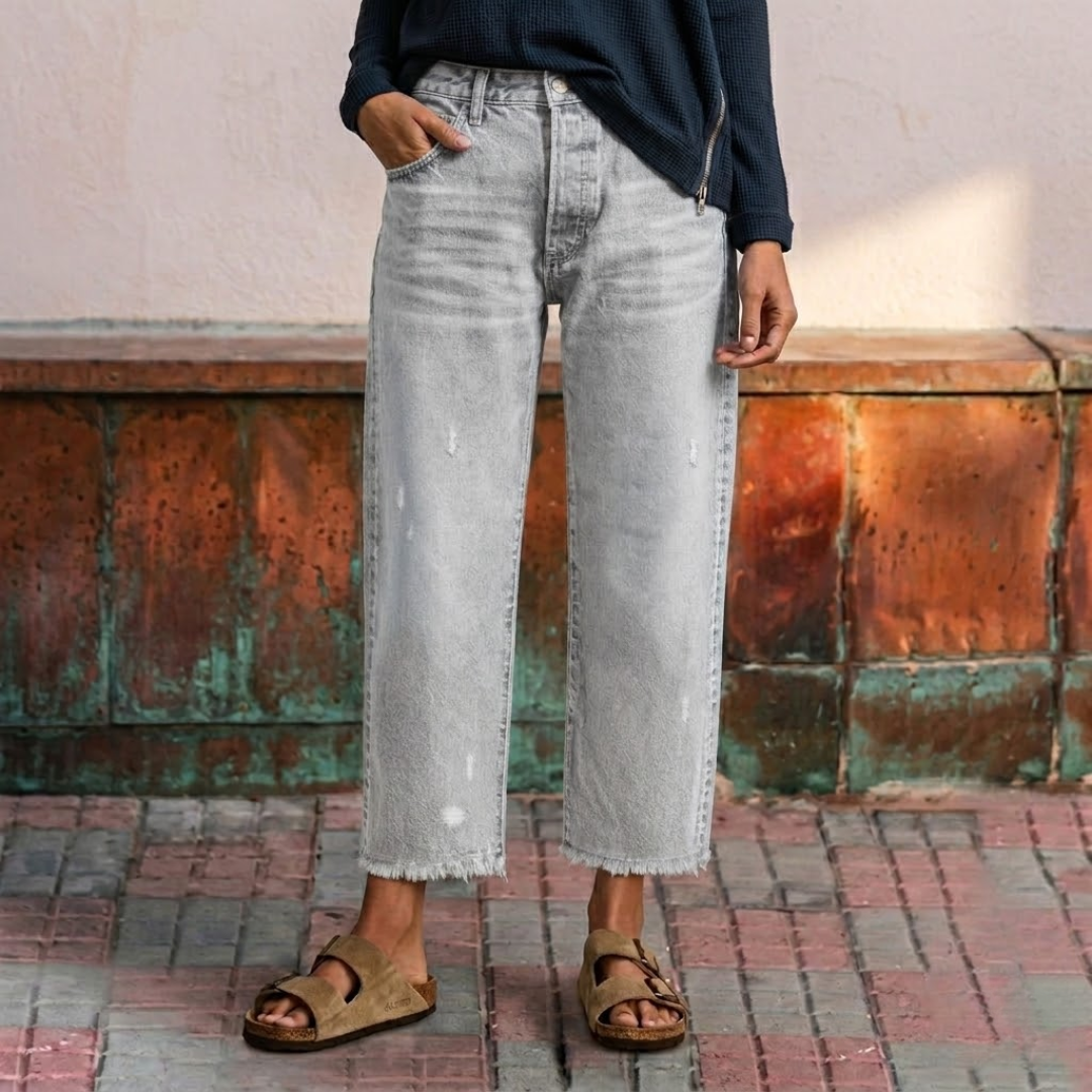 Beatrice | Women's Cropped Jeans