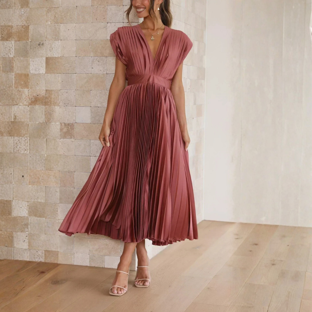 Jolene | Pleated Flowy Maxi Dress