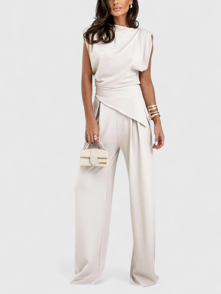 Sharon | Sophisticated Outfit