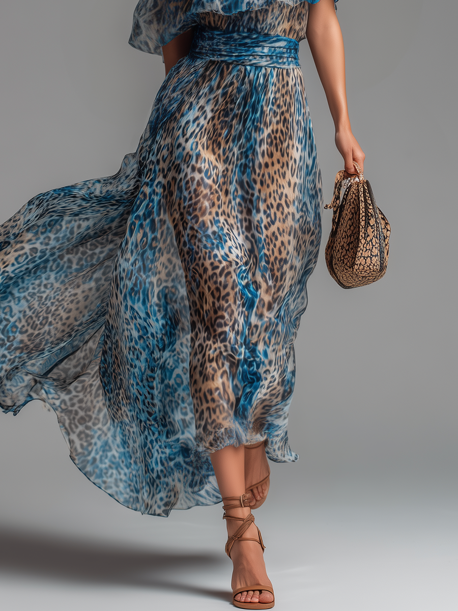 Wild - Long dress with leopard print and bare shoulders
