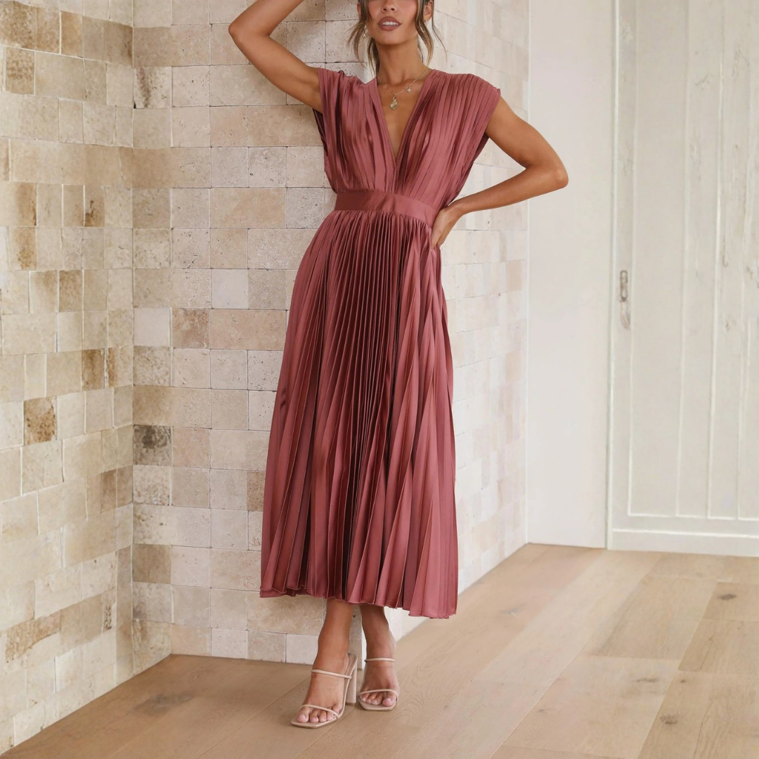 Jolene | Pleated Flowy Maxi Dress