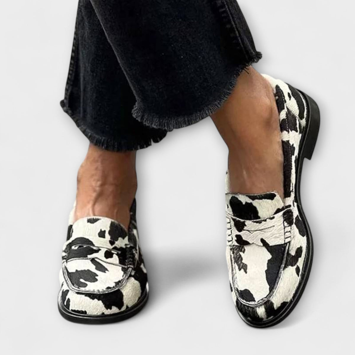 Victoria | Statement Slippers