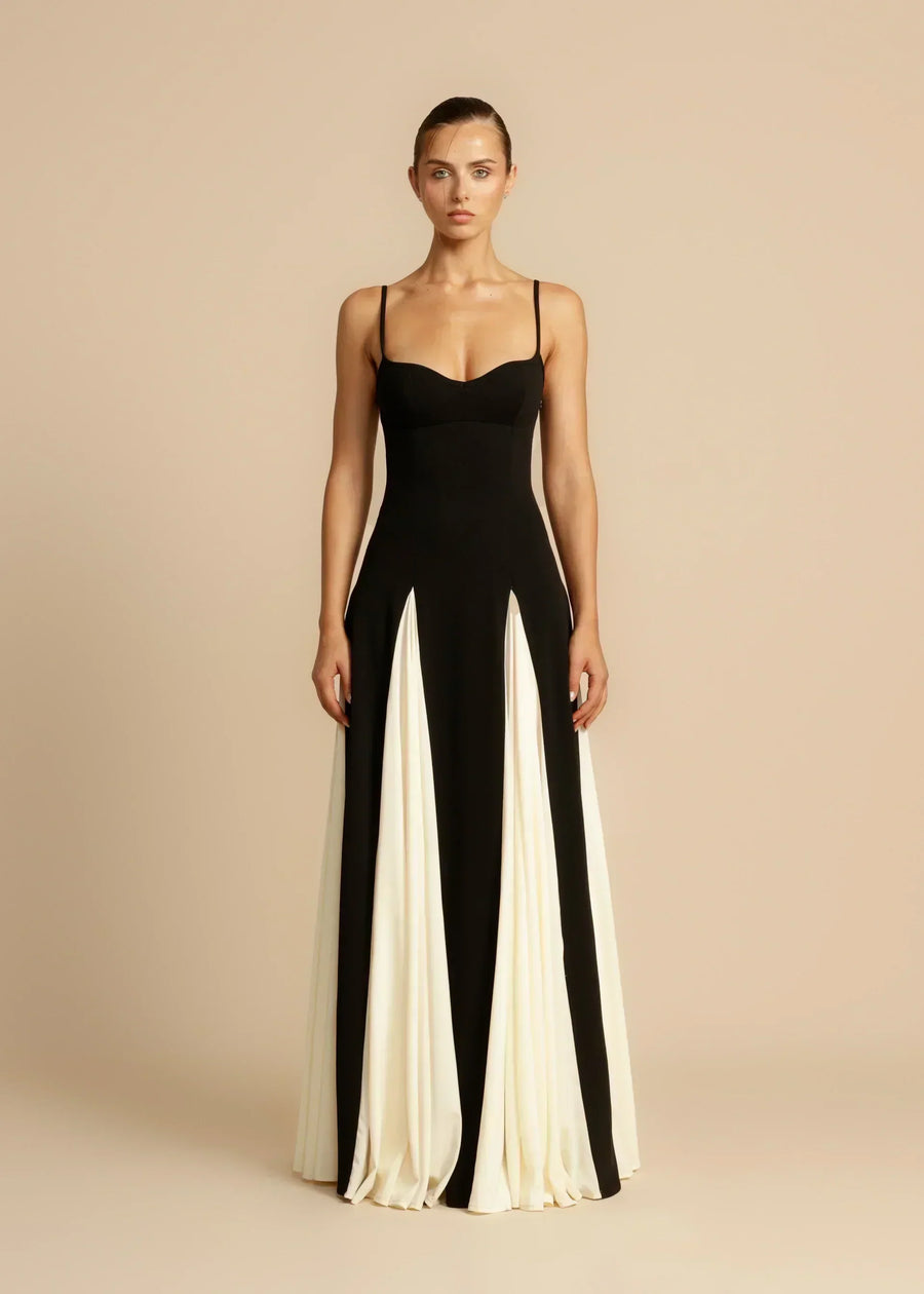 Oshrit™ | Elegant Maxi Dress with Contrast Ruffles