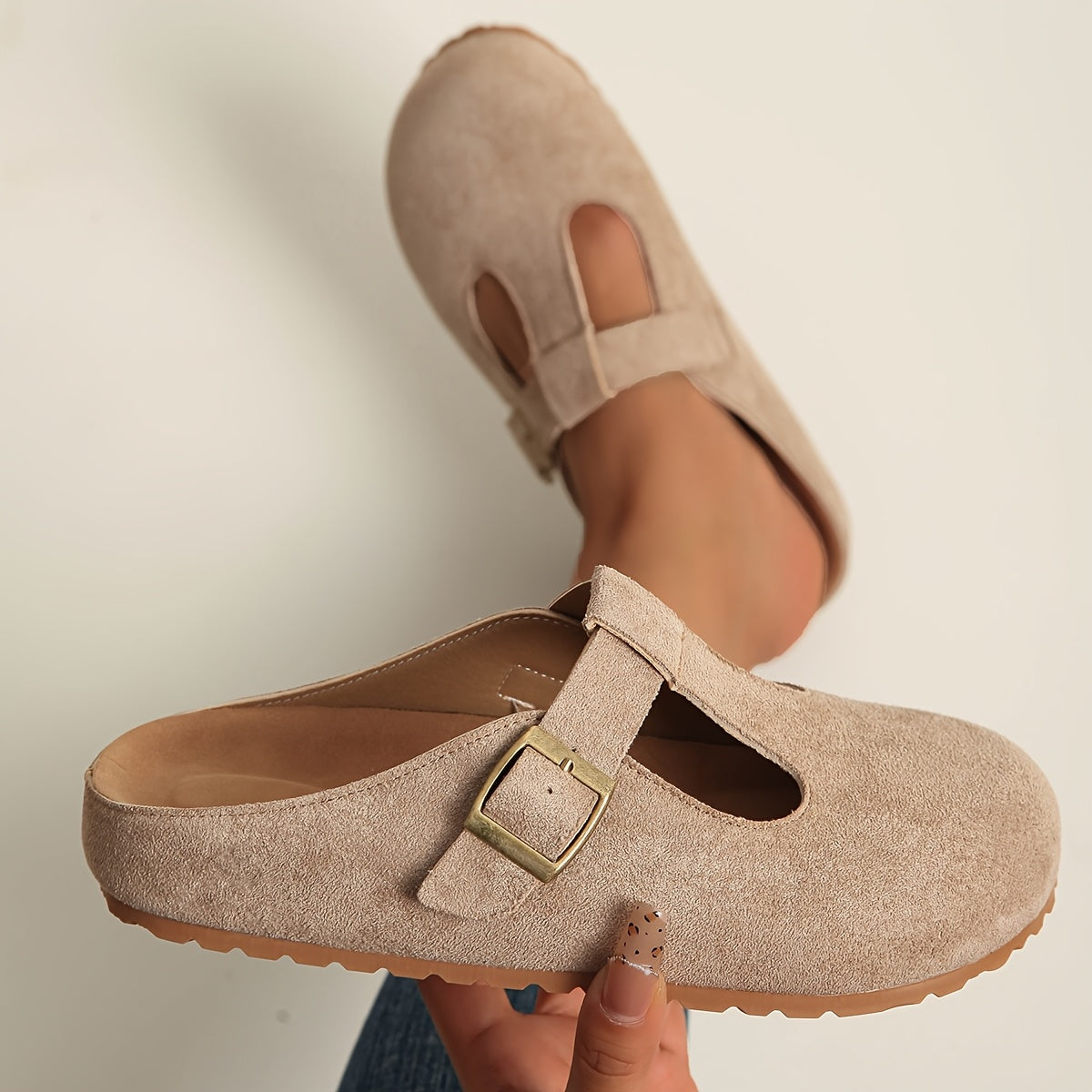 Emily | Minimalist Comfort Clogs