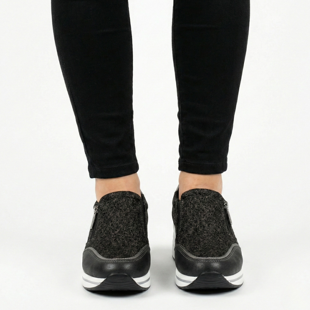 Emily | Sporty Elegance
