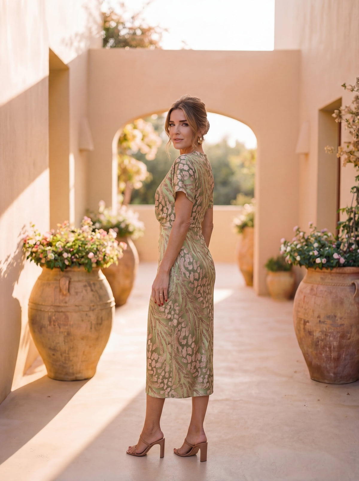 Giulia™ | Elegant dress in lightweight and fluid fabric