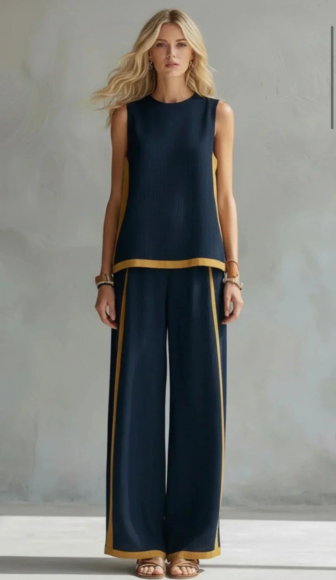 Ursula – Chic-casual vest and pants set with bicolor finishes