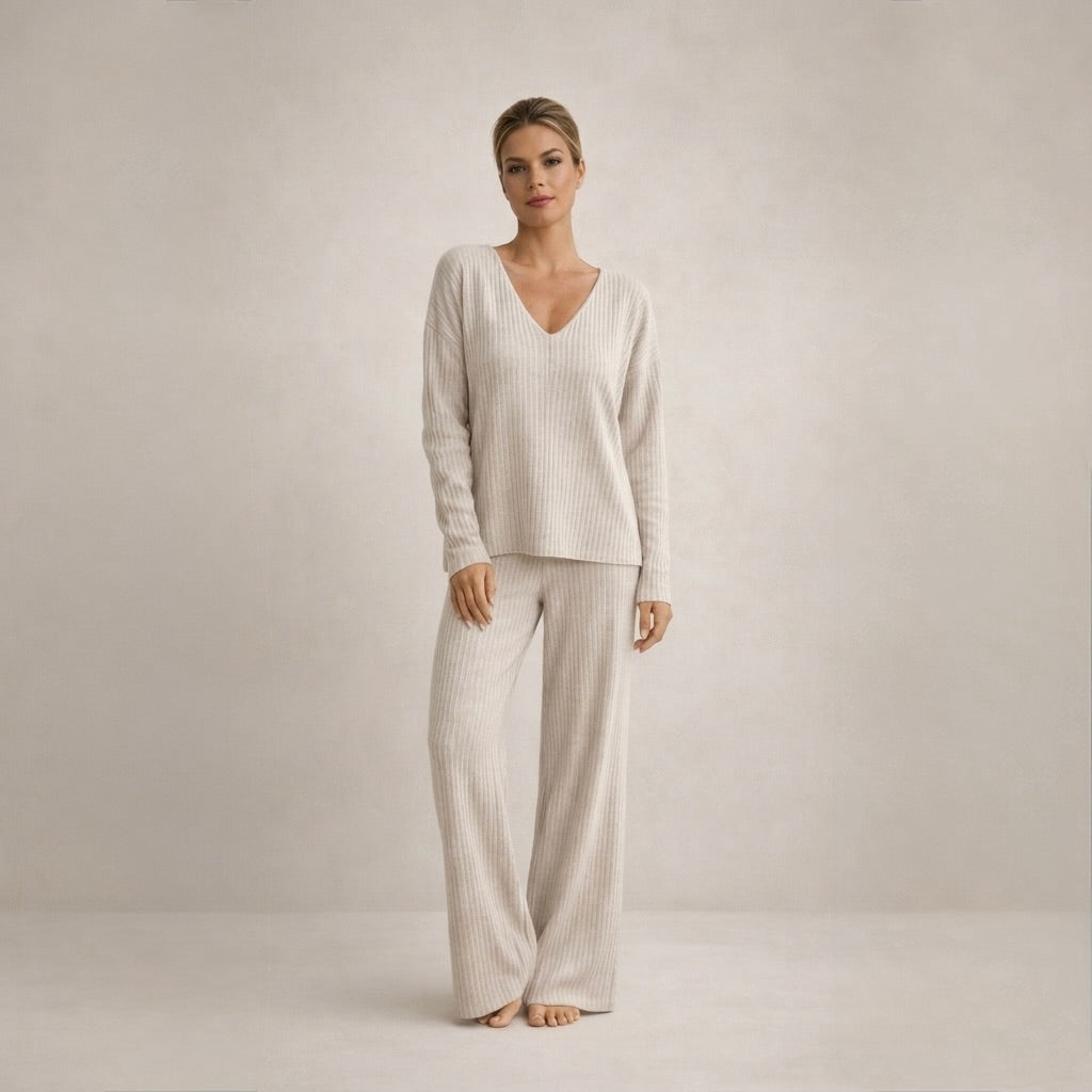 Emily | Cozy Knitting Kit
