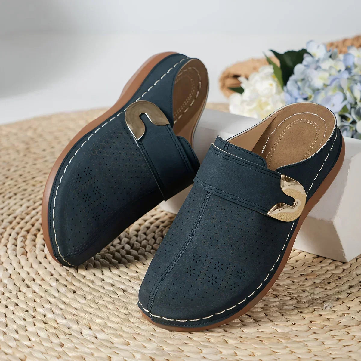 Emily | Chic Wedge Sandals