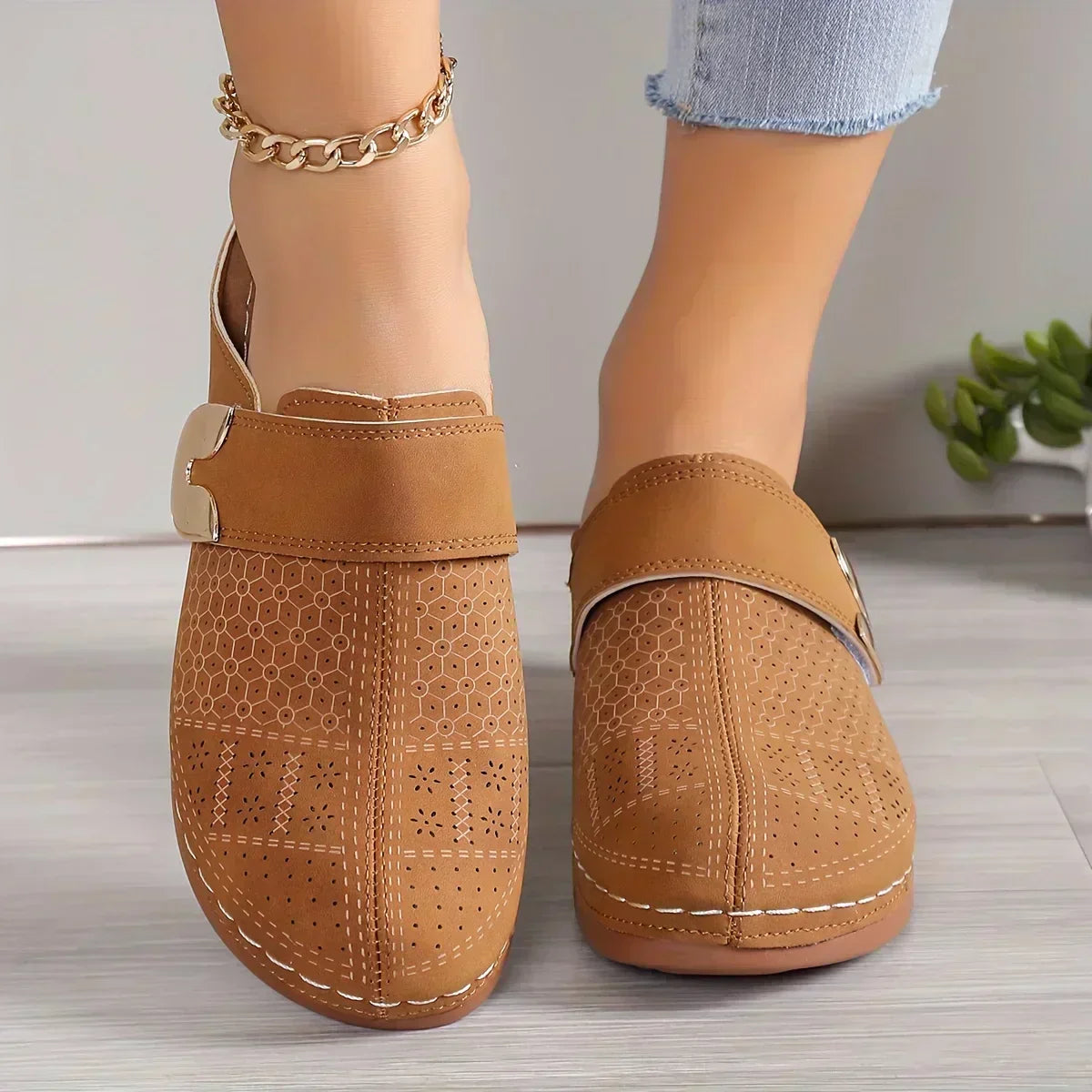 Emily | Chic Wedge Sandals