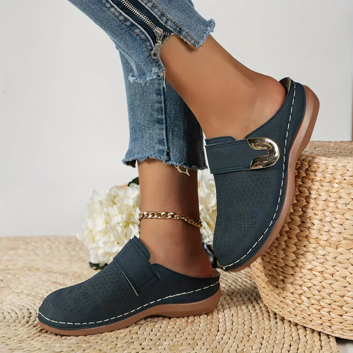 Emily | Chic Wedge Sandals