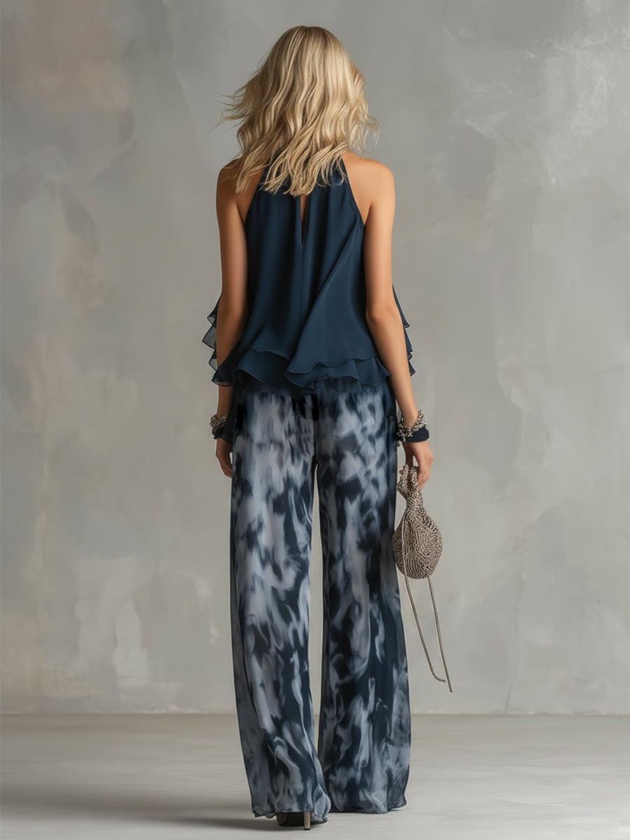 Ludovica - elegant with a high-neck top and wide printed trousers
