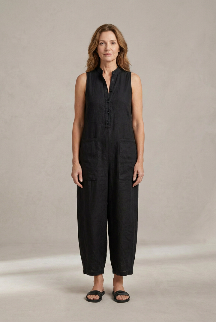 Brisa | Loose-Fitting Sleeveless Jumpsuit with Front Buttons