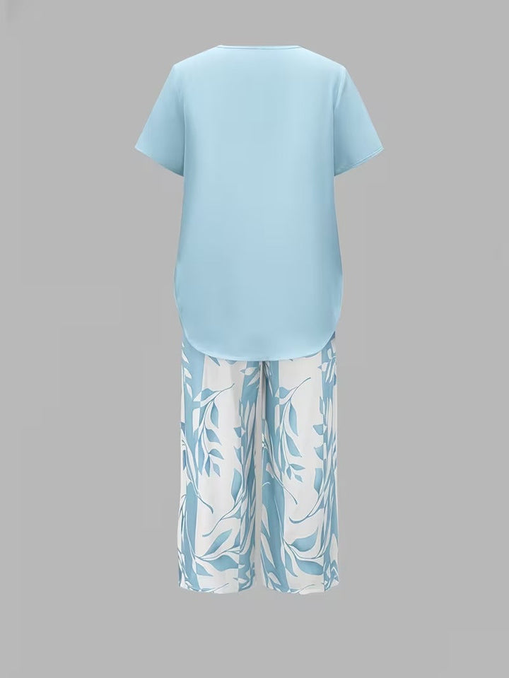 Avy™ | Casual Two-Piece Set with Leaf Print